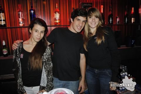 Foto etiquetada de Roo.bn